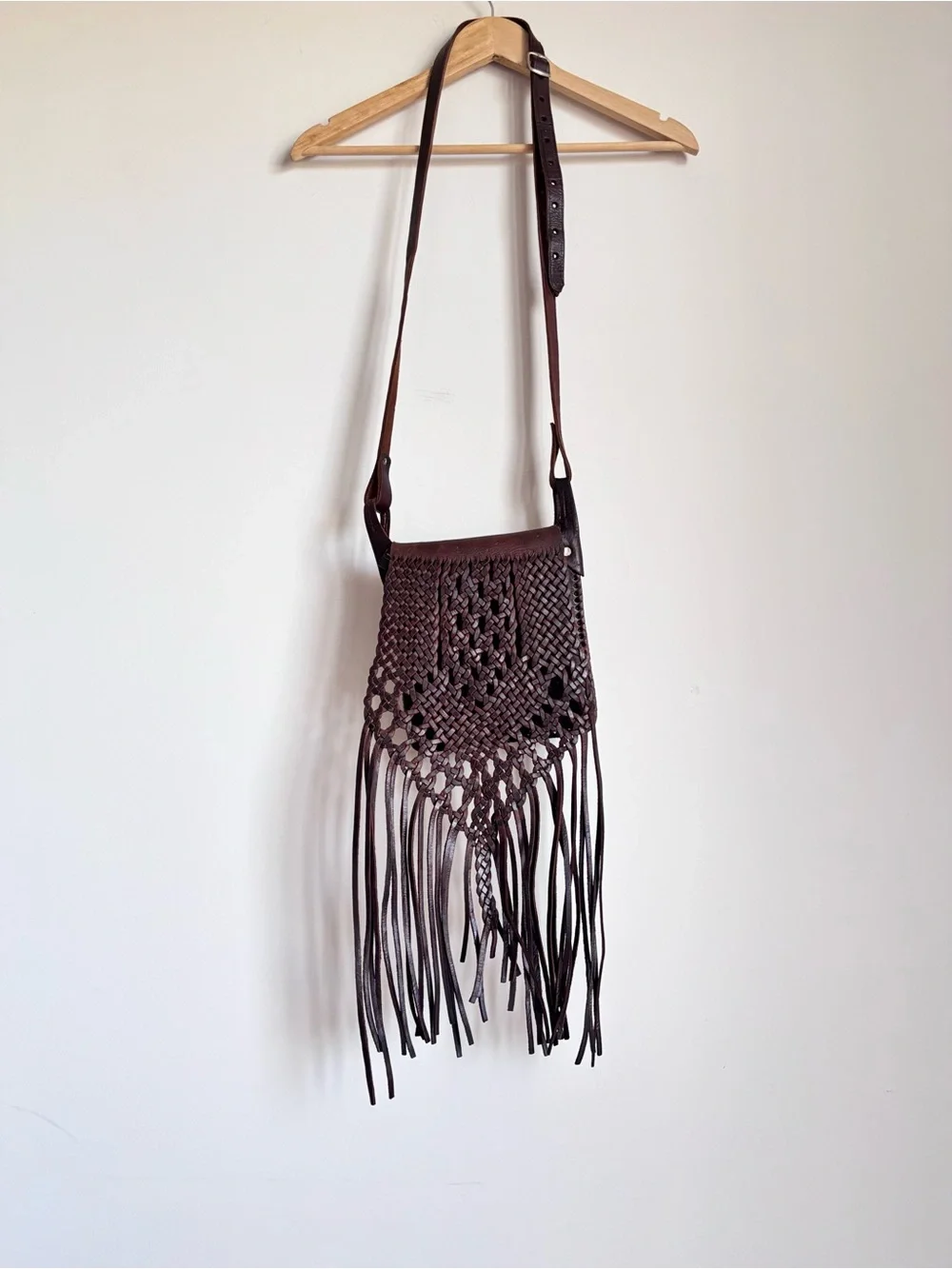Vintage Genuine Leather Woven Macrame Fringe Crossbody Bag Brown